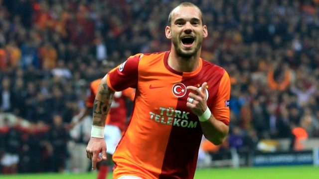 Galatasaray’a geri döneceği konuşulan Sneijder’e Vasco de Gama talip oldu
