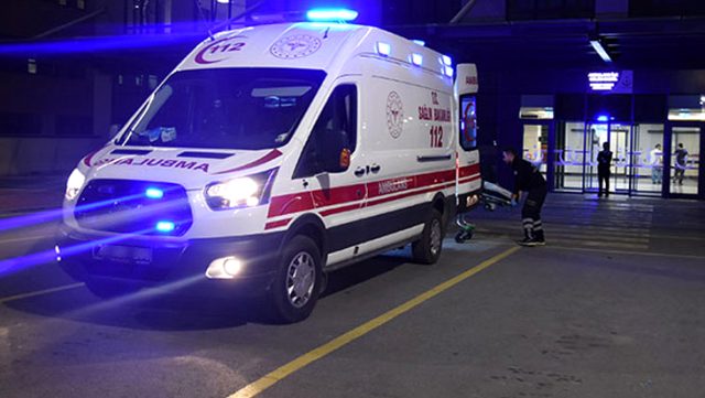 Van’da nöbet değişimine giden araca düzenlenen EYP’li saldırıda bir güvenlik korucusu yaralandı