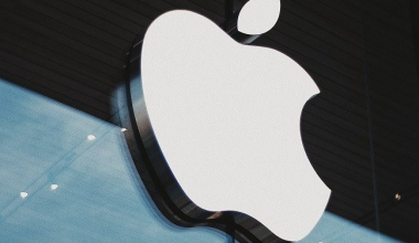 Apple ofislere geri dönüş tarihini erteledi