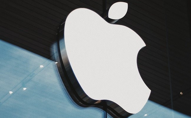 Apple ofislere geri dönüş tarihini erteledi