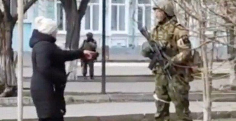 Ukraynalı kadının Rus askerine sözleri gündem oldu