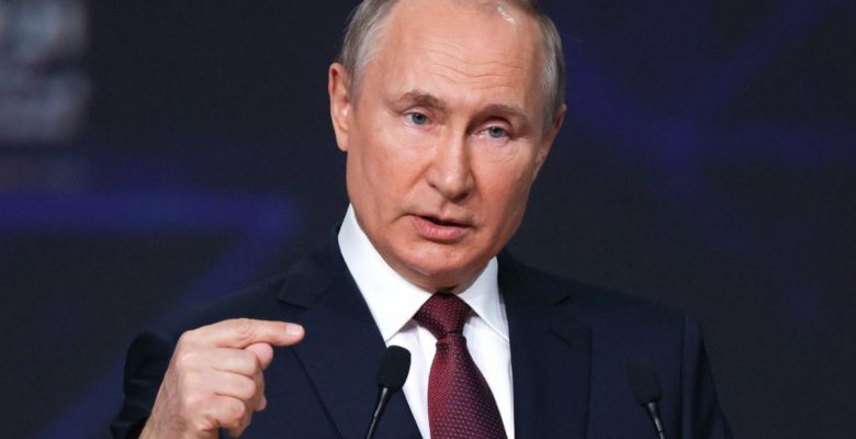 Rusya Devlet Başkanı Putin’den Ukrayna ordusuna darbe çağrısı
