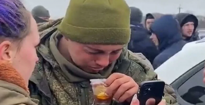 Rus askerinin hali gündem oldu
